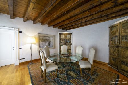 Appartamento in Palazzo ottocentesco in centro a Brescia