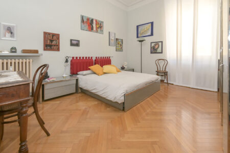 Ampio appartamento in vendita con terrazzino zona CiT Turin